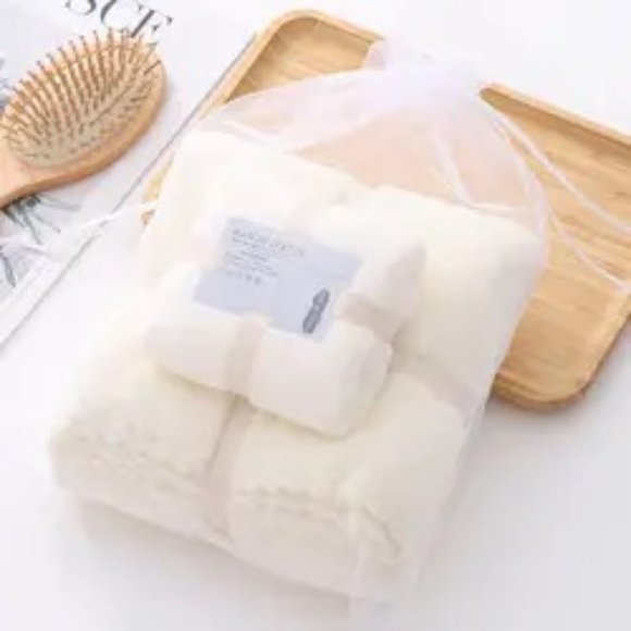 Other - Bath Towel Set 3 piece